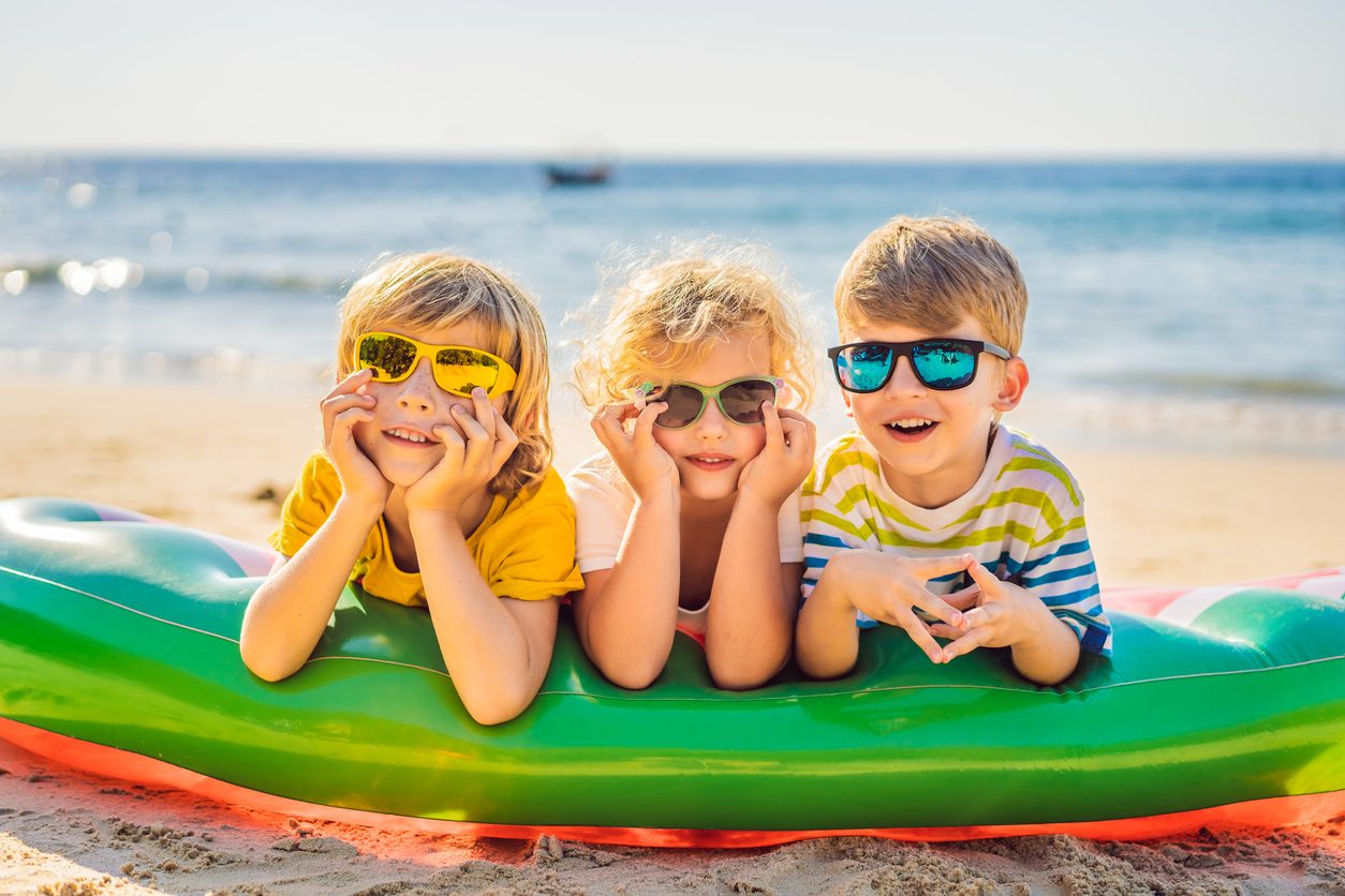 iStock/ النظارات الشمسية للأطفال