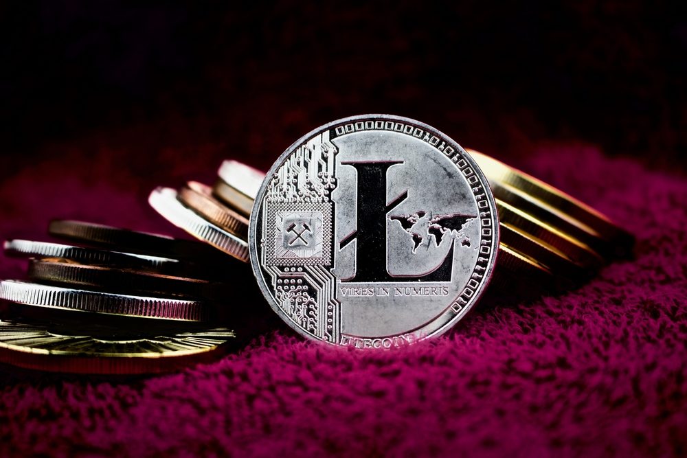 ليس في هوليوود فقط، بوليوود أيضاً.. ممثلة تكشف جسدها اعتراضاً على التحرش، في حادث لم تشهده الهند أبداً