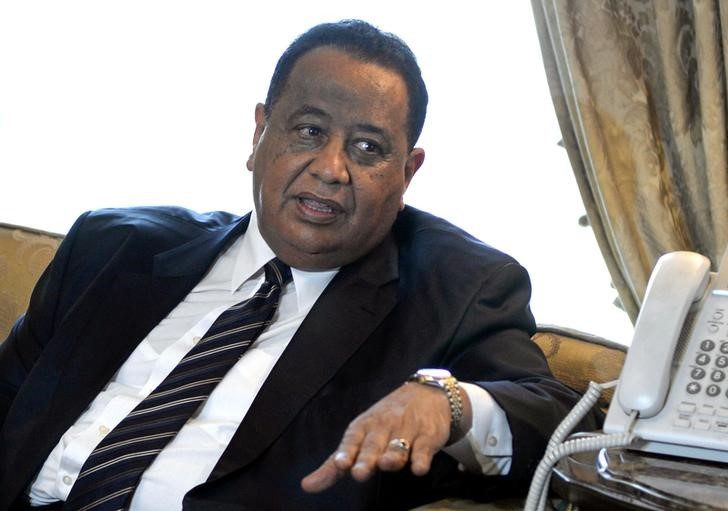البشير يطيح بوزير خارجيته بعد يوم من إلقائه خطاباً أمام البرلمان.. ما أسباب ذلك؟