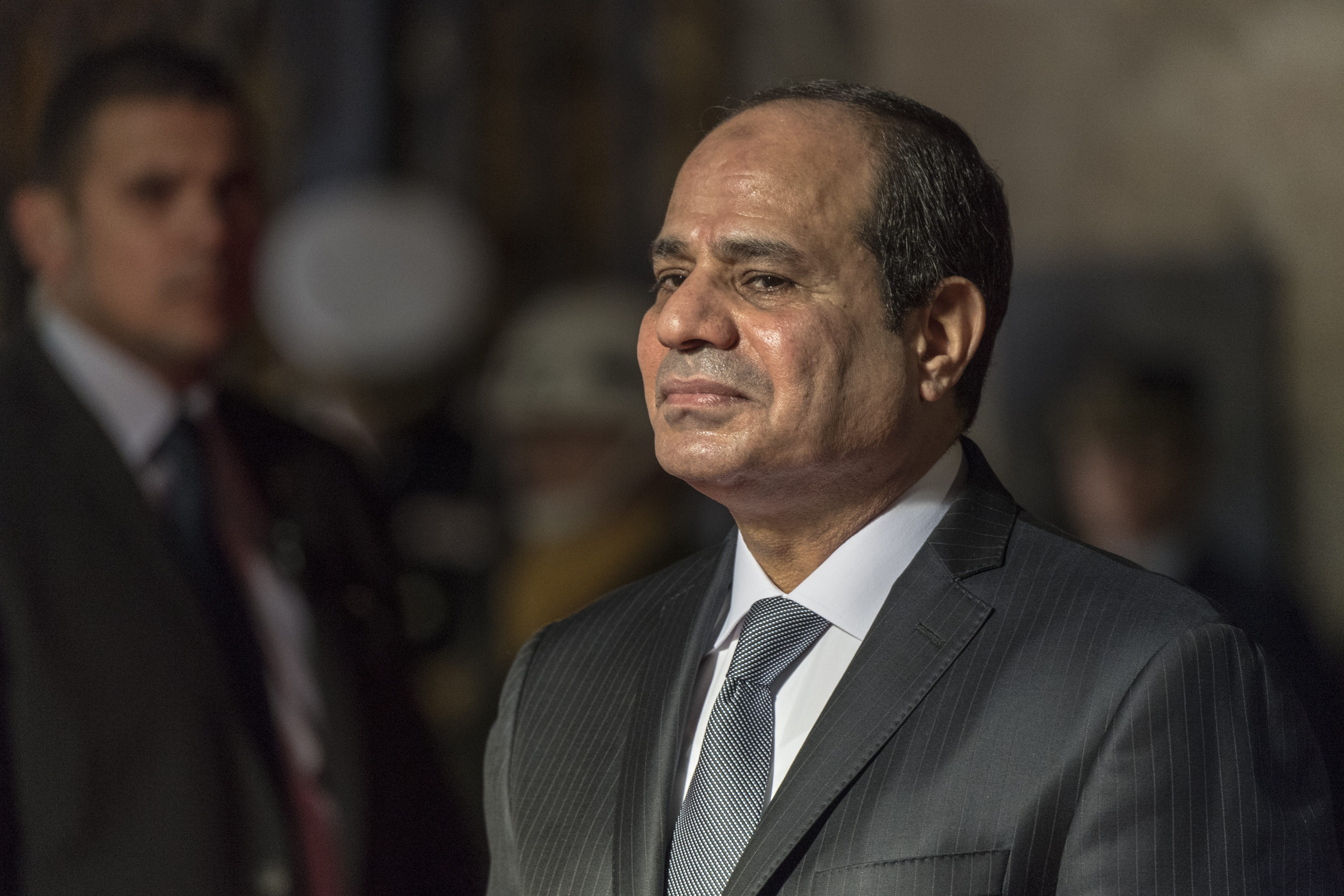 السيسي يحذر من التغيير، ويقول إنه يجلب «الأشرار»..
