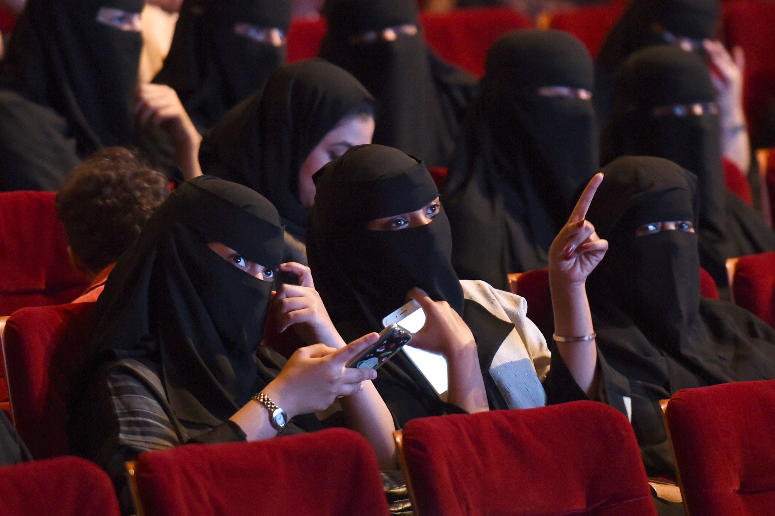 على أعتاب الحلم.. AMC الأمريكية أولى الحاصلين على رخصة تشغيل سينما في السعودية