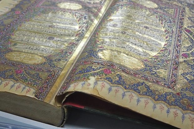 مكتبة القادرية.. كنز ثقافي استطاع الصمود وسط الفوضى ليصبح شاهداً على نكبات بغداد