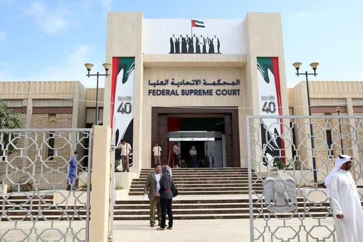 أبو ظبي تسجن ناشطاً حقوقياً إماراتياً 10 سنوات بسبب منشورات على شبكات التواصل الاجتماعي