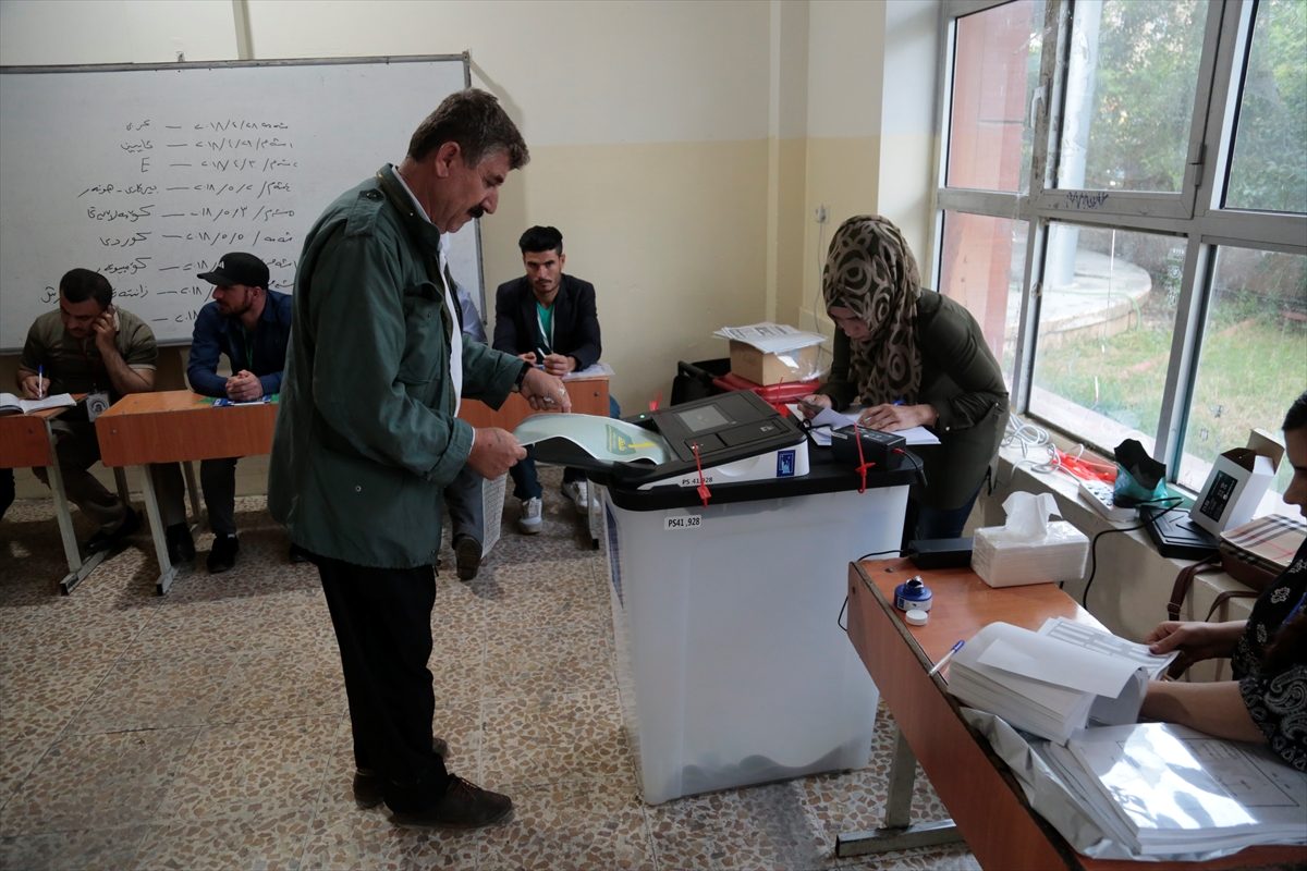 عراقيو الخارج ورجال الأمن والجيش أول المصوتين.. انطلاق أول انتخابات برلمانية بعد هزيمة “داعش”