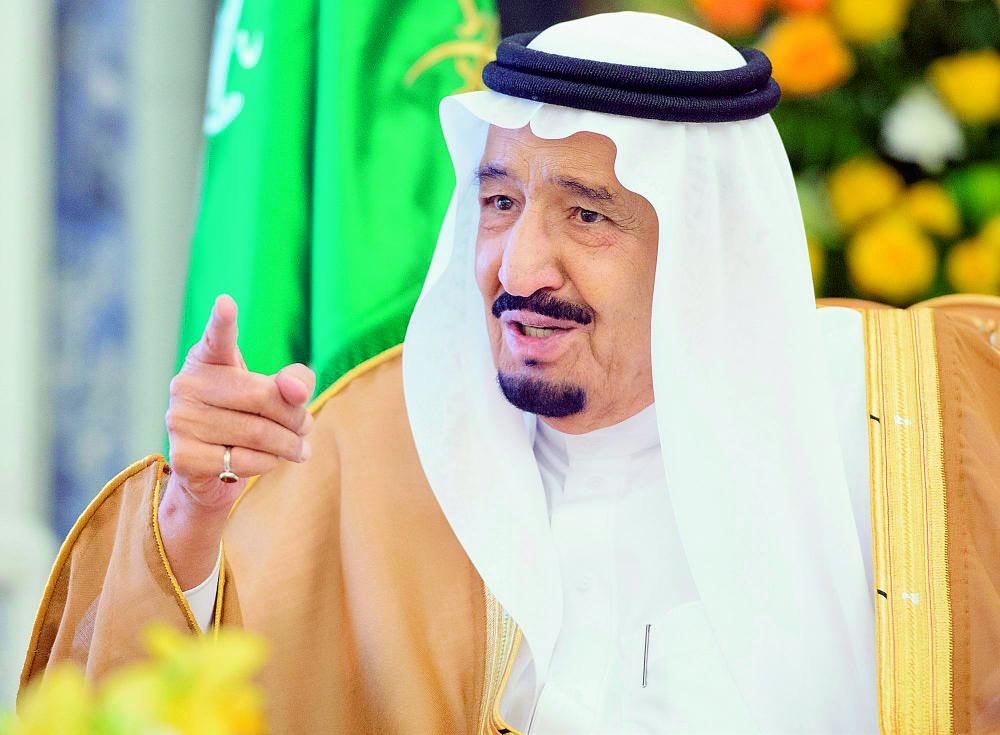 هل تضيفون شيئاً لماء زمزم؟.. الملك سلمان يسأل السديس