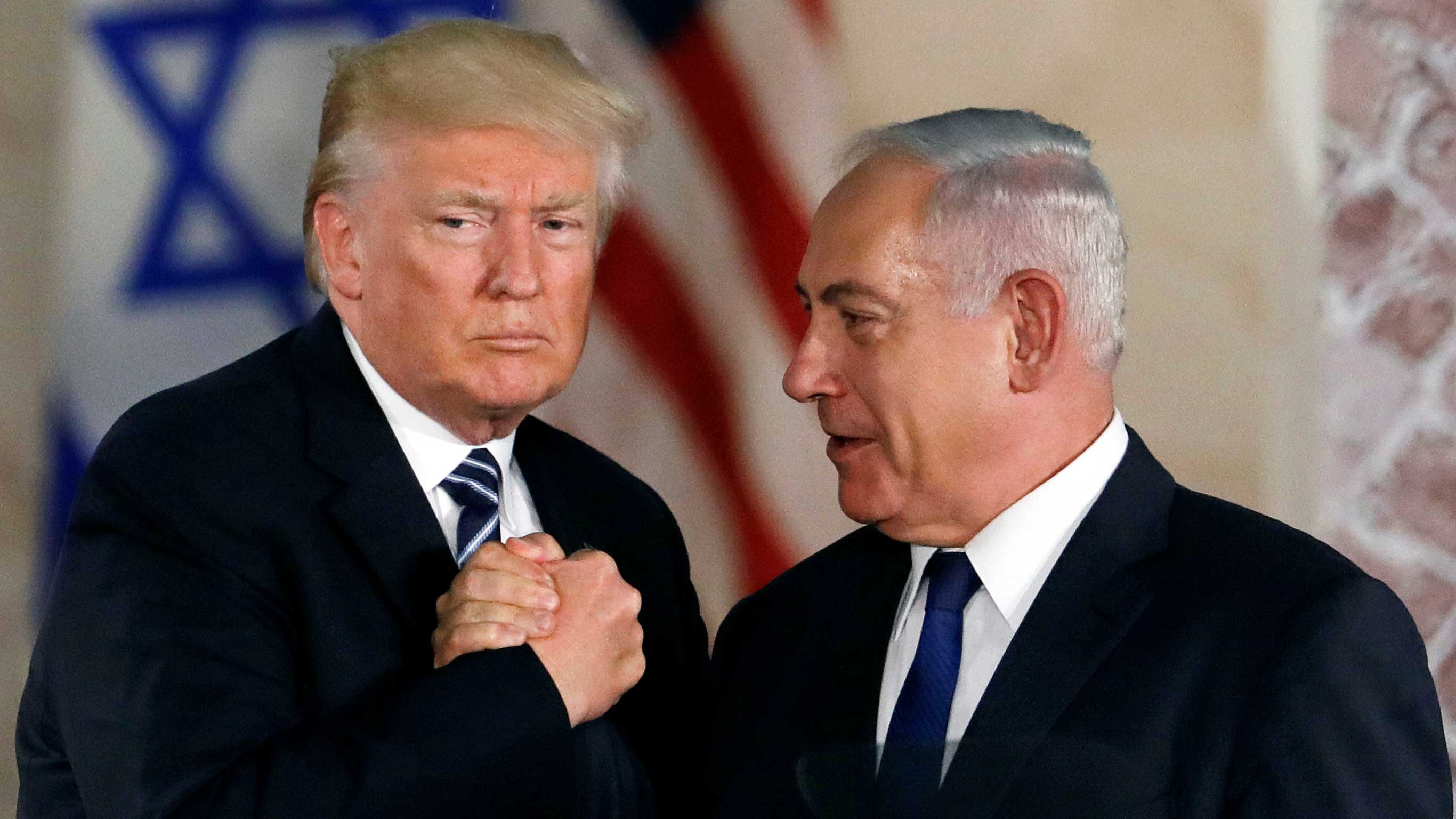 128 دولة تستنكر والفلسطينيون غاضبون.. لكن الولايات المتحدة تدشن سفارتها في القدس وسط مخاطر تصعيد