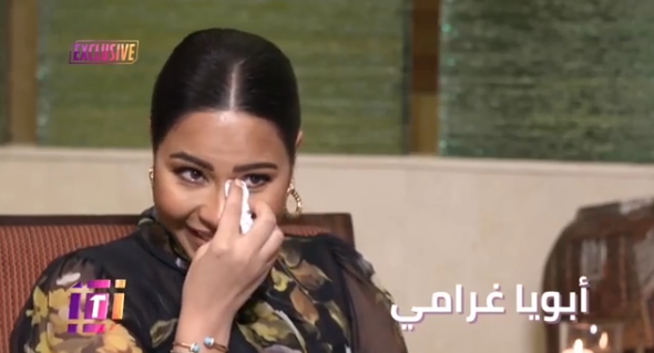 شيرين تتحدث لأول مرة عن والدها الراحل وتعلّق على ما حصل لفضل شاكر وأغنيته المحذوفة(فيديو)