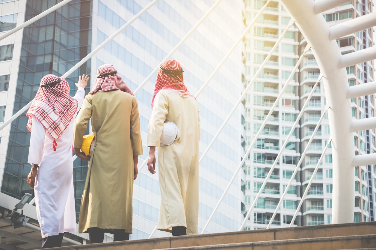 سايمون هندرسون وسبستيان سونسن يتحدثان لـ“عربي بوست” عن السعودية بعد 12 سنة كيف تكون؟
