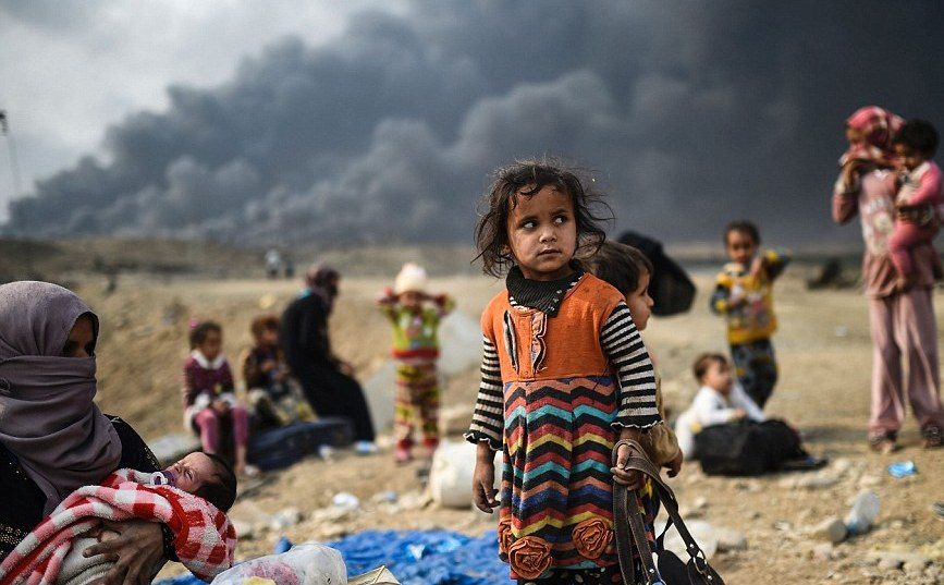 شهد أطفالي 3 حروب متتالية، آخرها سقطت علينا 12 قنبلة غاز مسيل للدموع.. قصتي أنا وأولادي في مسيرة العودة بغزة