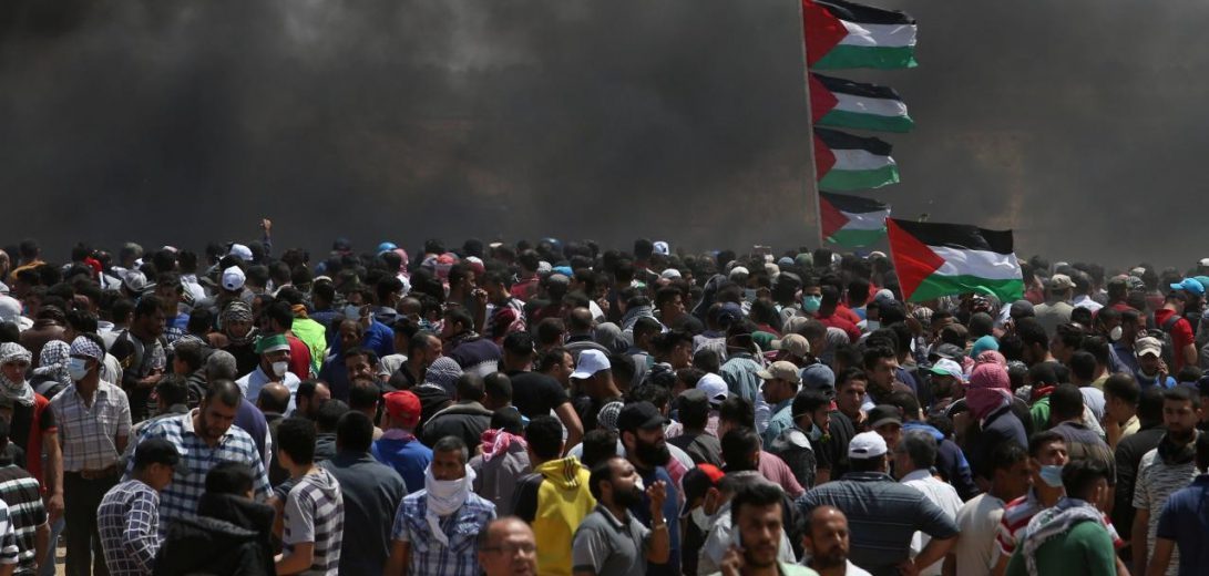 الغزِّيون يتوجهون إلى الحدود مجدداً.. استنفار أمني إسرائيلي، إضرابات وترقب في الأراضي الفلسطينية، وقلق دولي من “حمام دم” جديد