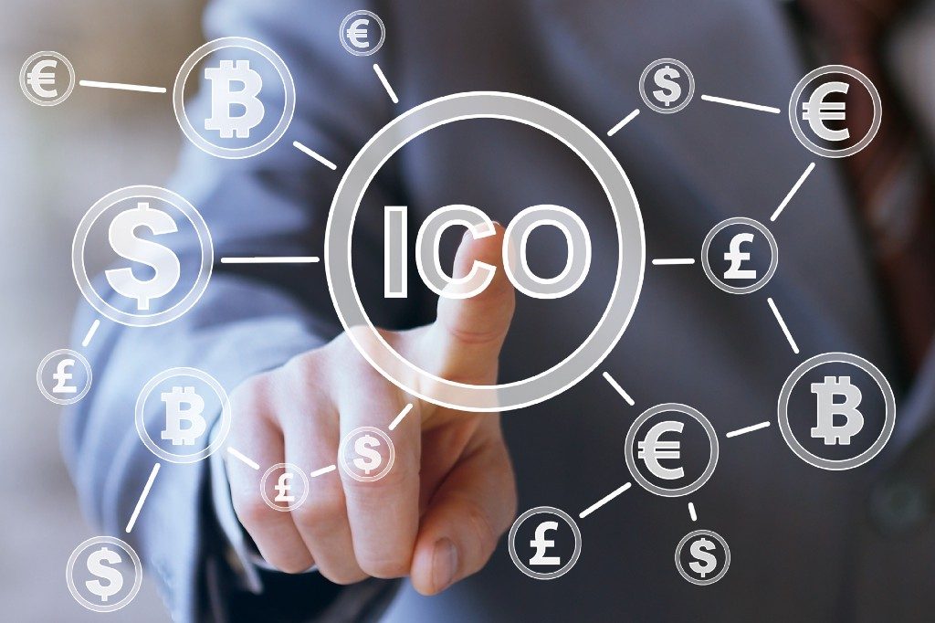 اغتصاب معتقلين وتصويرهم عرايا وصعق أعضائهم التناسلية.. أسوشيتد برس تكشف ممارسات تقشعر لها الأبدان من قبل ضباط إماراتيين بحق سجناء في اليمن