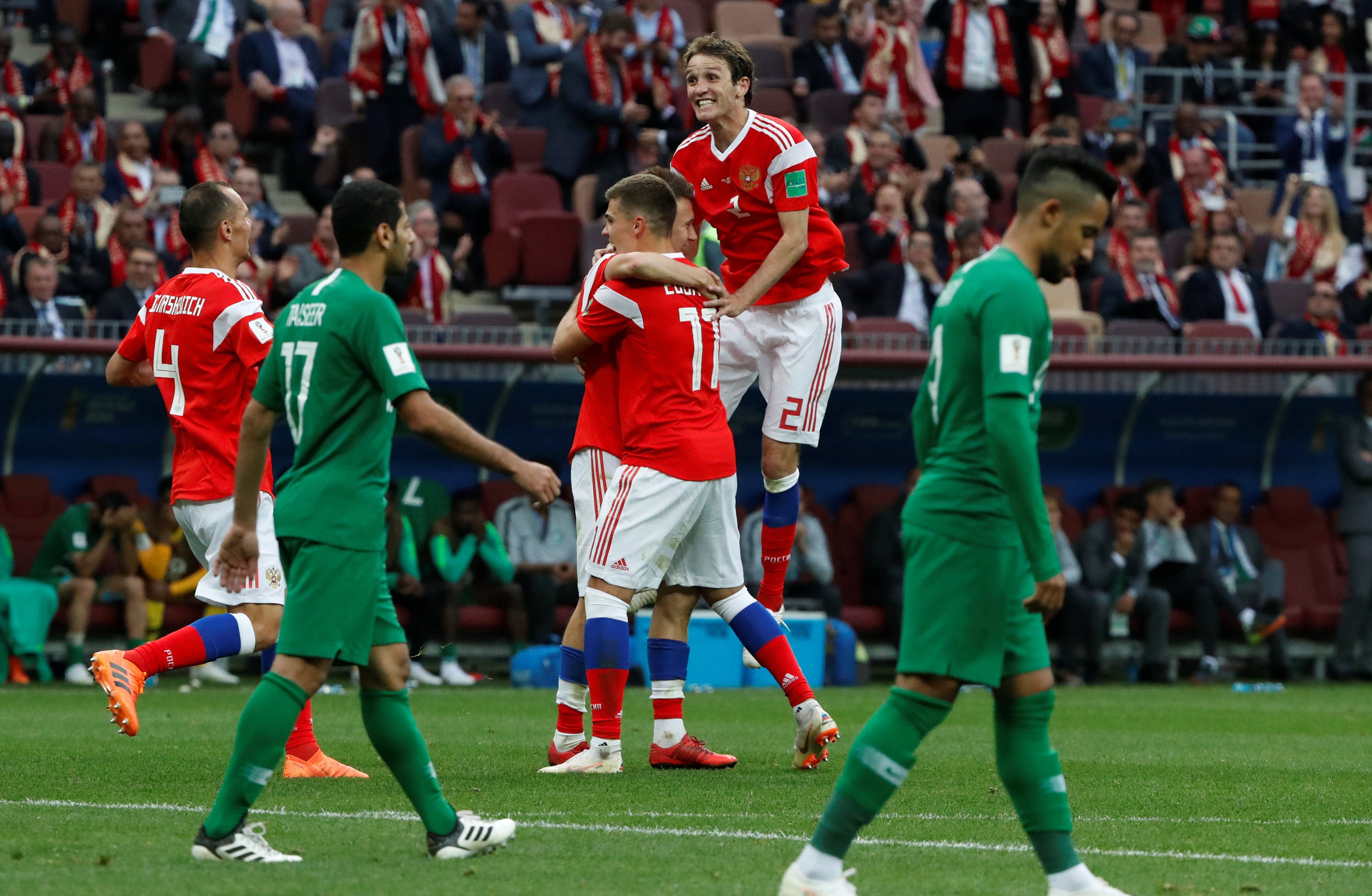 فضيحة مدوّية للسعودية في افتتاح كأس العالم.. خسارة بخماسية أمام “أضعف منتخبات” البطولة