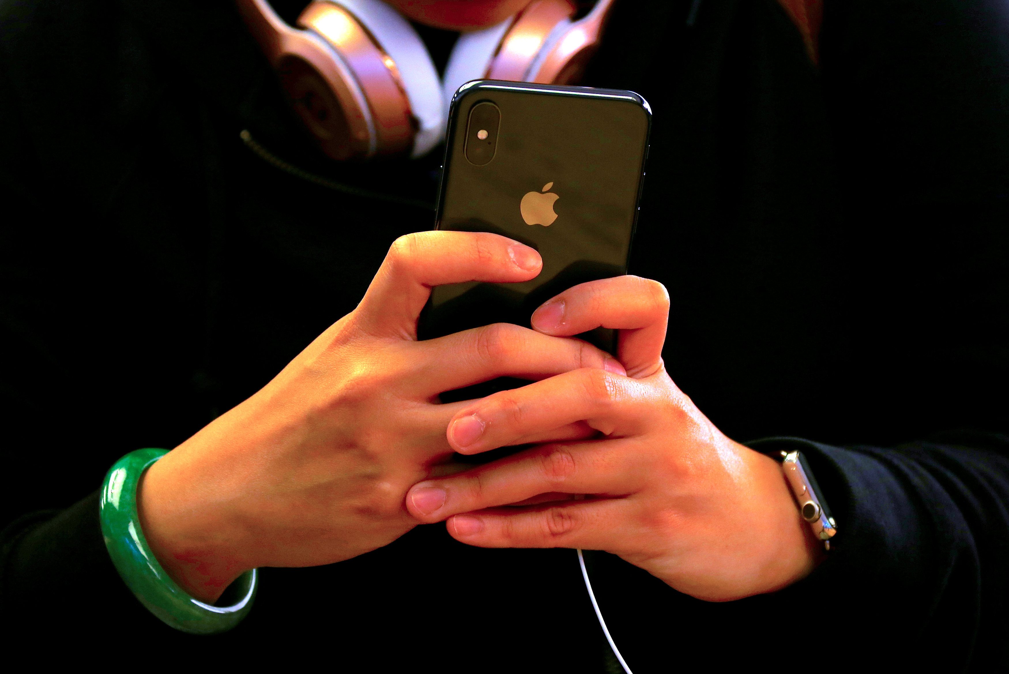 النسخة التجريبية جاهزة.. كيف يمكنك تحميل آخر نظام تشغيل IOS لهاتفك الآيفون؟