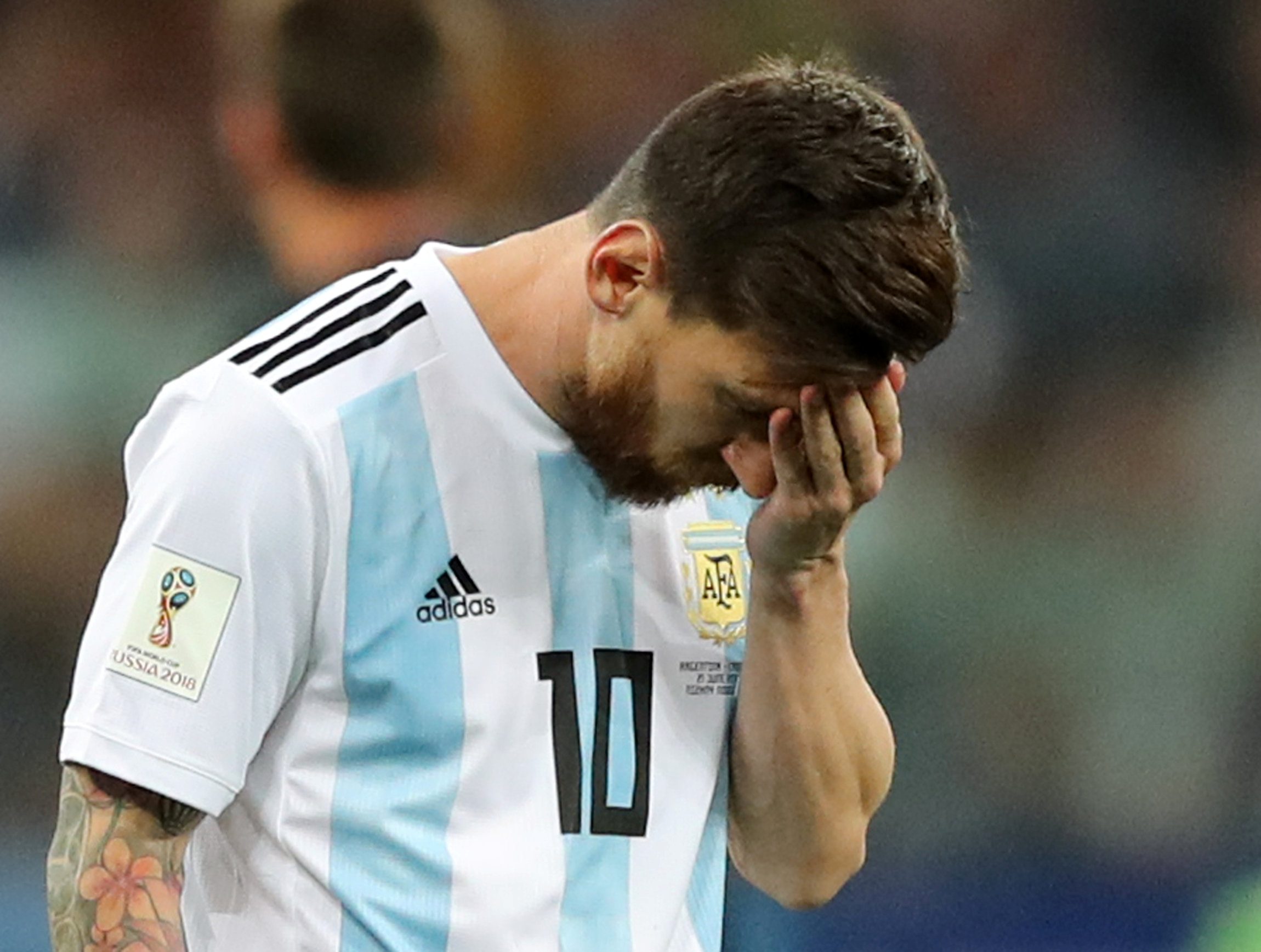 البرازيل تعوّل على نيمار أمام كوستاريكا وسط انتقادات لنجم باريس سان جيرمان