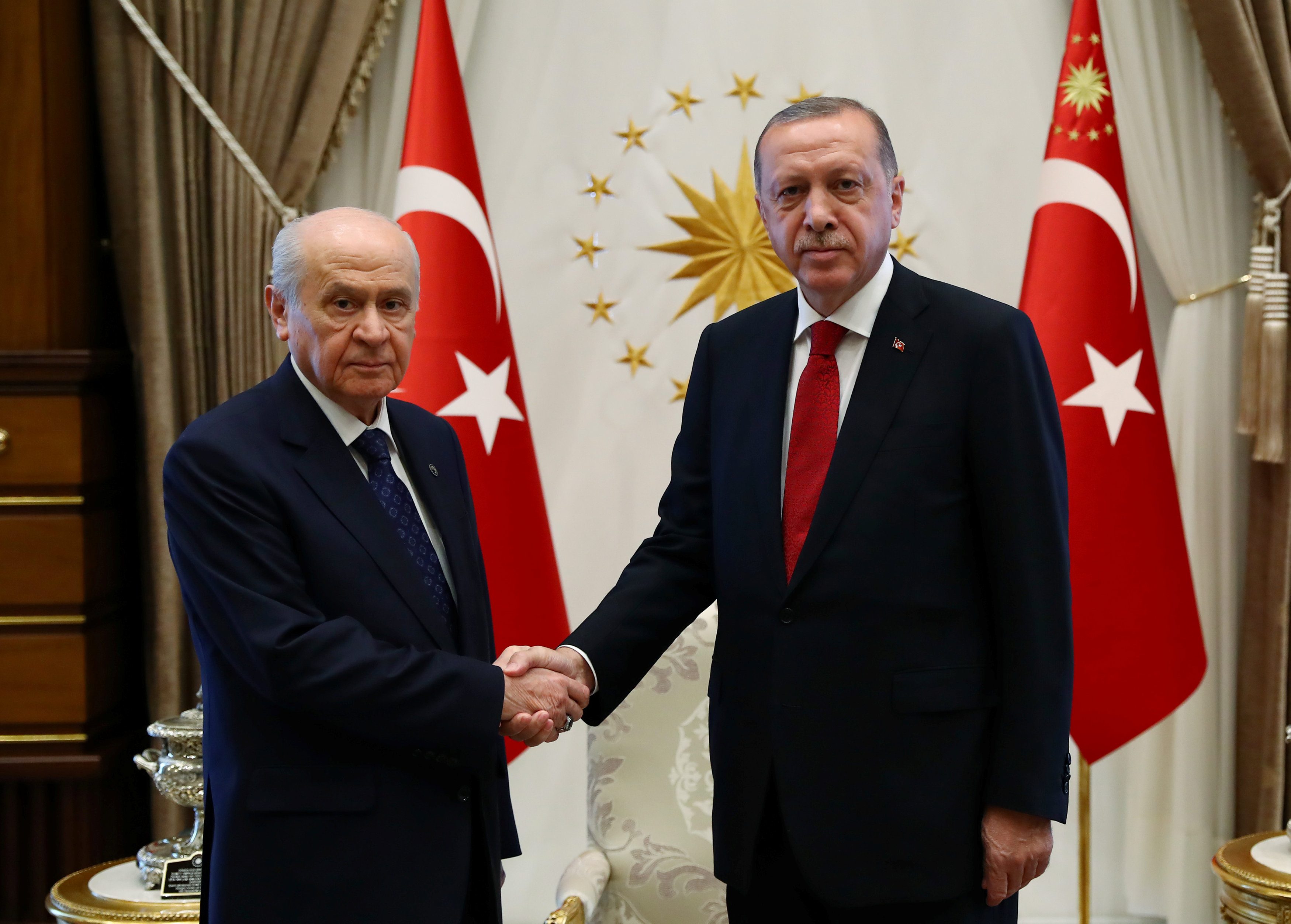 بعد تمديدها في 7 مناسبات عقب الانقلاب الفاشل.. أردوغان يفي بوعده الانتخابي ولن يجدد حالة الطوارئ