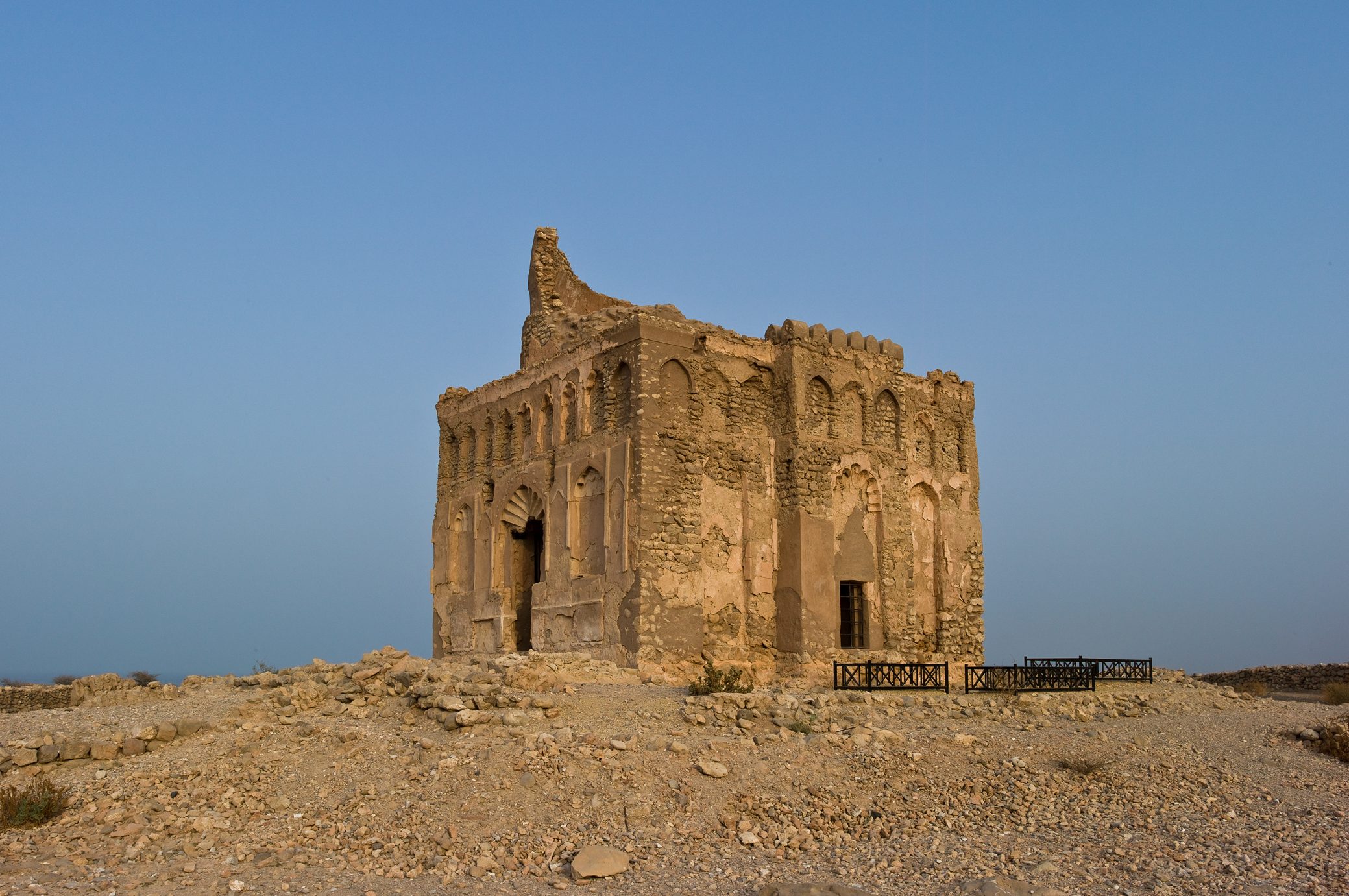 أحدها بالسعودية والثاني في عُمان.. اليونسكو تضيف ثلاثة مواقع أثرية على لائحة التراث العالمي