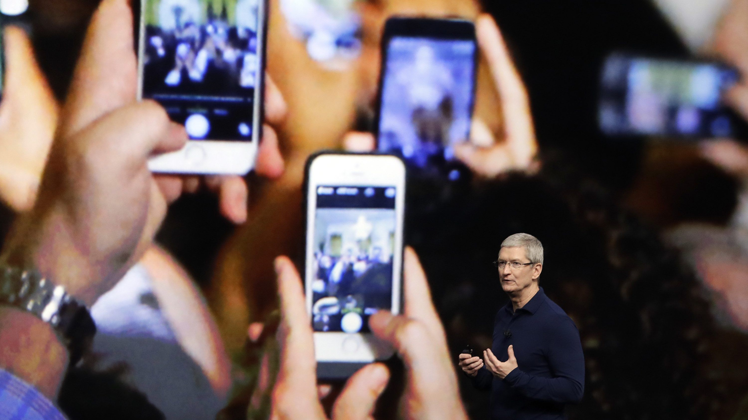 Apple ستمنعنا من استخدام أجهزة الآيفون بشكلٍ مُفرط!