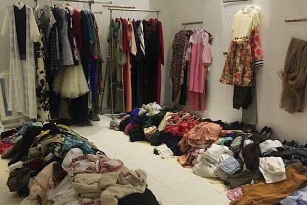 لرفع الحرج عنهم وليختاروا ما يناسبهم.. محل يقدِّم “الملابس المجانية” للمحتاجين خلال رمضان في السعودية
