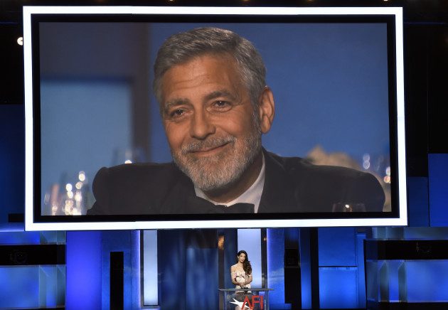 للمرَّة الأولى.. أمل علم الدين تتحدّت عن زوجها “اللَبِق” جورج كلوني وتُبكيه: “وجدتُ معك الحبّ الكبير” (فيديو)