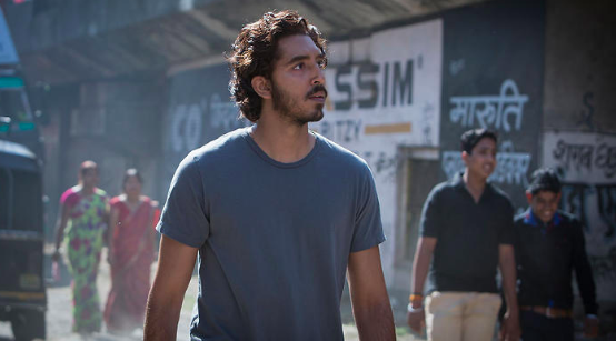 هل تذكرون جمال في فيلم Slumdog Millionaire؟ الآن يجسد الرمز البريطاني الخالد “دافيد كوبرفيلد”