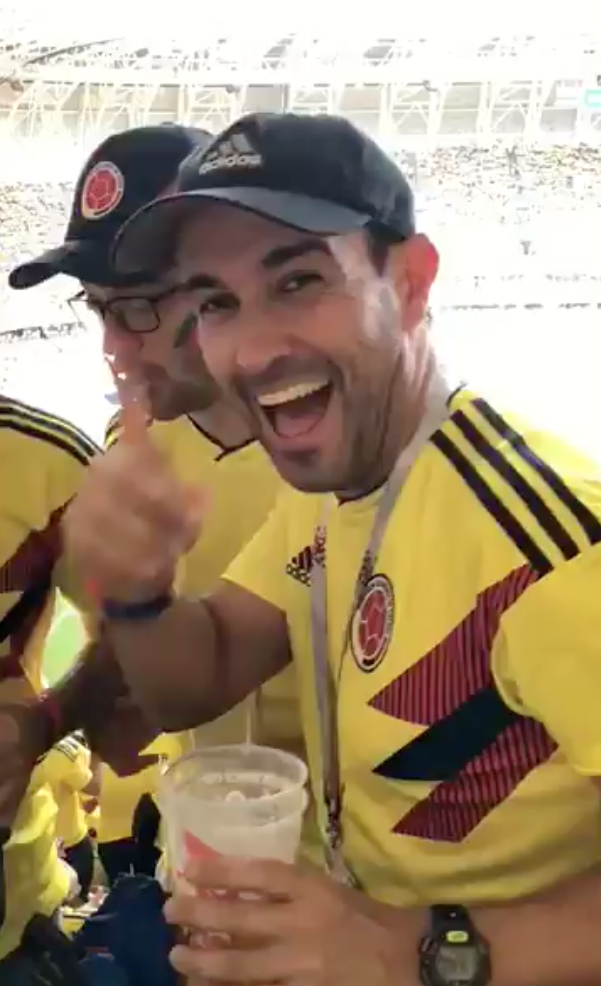 هل شاهدت فيديو المشجعين الكولومبيين الذين هرّبوا الكحول إلى الملعب؟ أحد أبطاله فقد عمله!