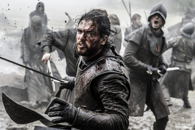 امرأة واحدة تقف وراء كل هذه الأسلحة.. تعرَّف على صاحبة السيوف والدروع بـGame of Thrones