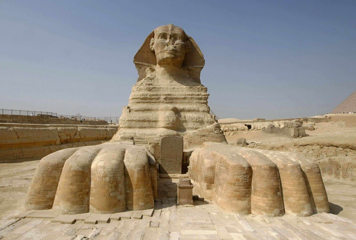 أزمة جديدة بين مصر والصين.. والسبب: تمثال أبو الهول (صور)