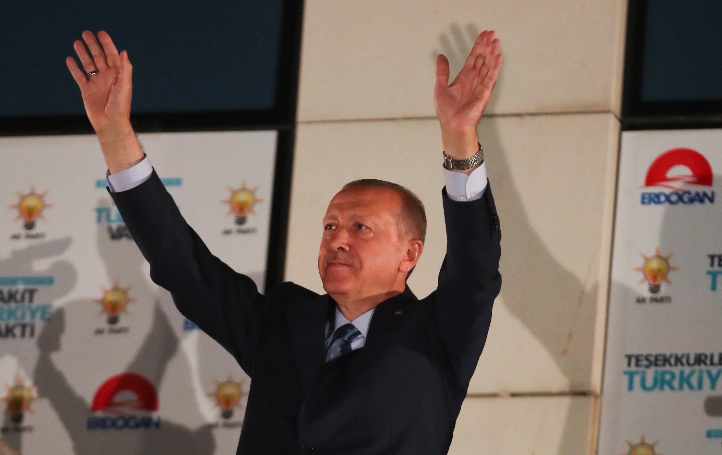فيما يحاول أن يترك بصمة للتاريخ.. هناك خمسة تحديات يواجهها أردوغان في ولايته الرئاسية الجديدة.. أبرزها علاقاته مع الاتحاد الأوروبي وإدارة ترمب