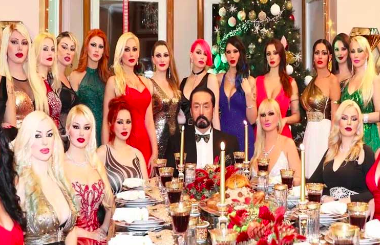 الداعية  الإسلامي أوكتار.. الرقص بين النساء ليس تهمته الوحيدة، هذا ما كشفته واحدة من ضحاياه استطاعت الهرب من قبضته