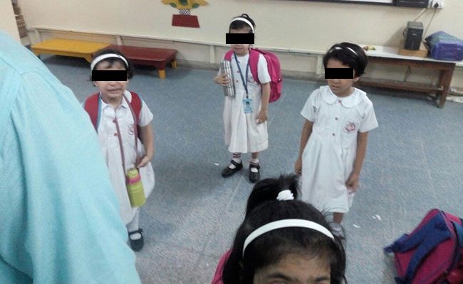 ذهب الآباء لإحضار بناتهم من المدرسة فوجدوهنَّ “محتجزات في قبو”.. المفاجأة أن ذلك تم بأمر من المدير، لهذا السبب