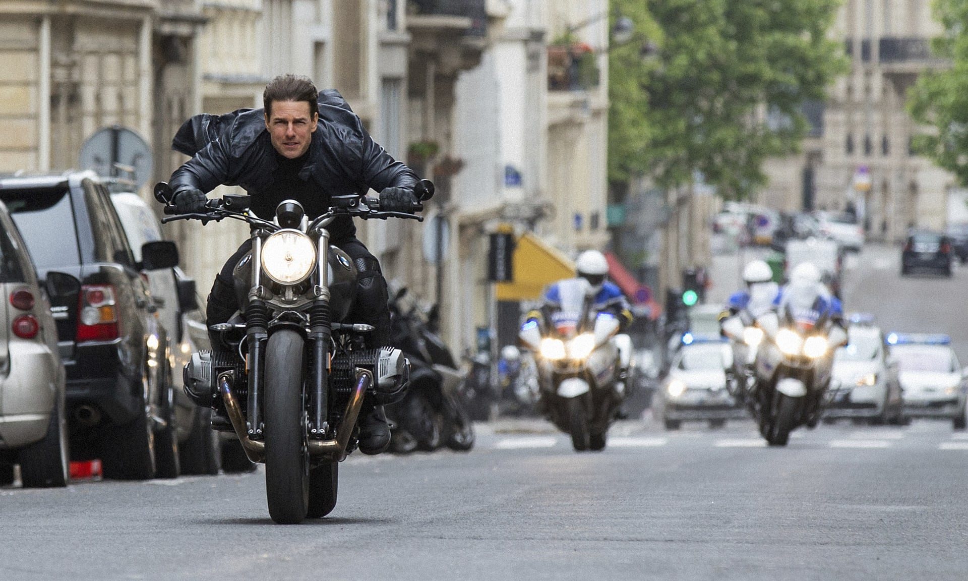 توم كروز جُرح وتعرَّض للاستهزاء بسبب Mission Impossible.. أدى المشاهد الخطيرة بنفسه بعد أن طالب الدوبلير بأمر غريب