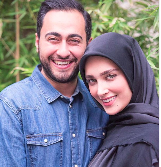 “اذهبوا للموت”.. الثري ابن السفير الإيراني يخرج عن صمته بعد انتقادات لصوره الباذخة مع الحسناء الدبلوماسية