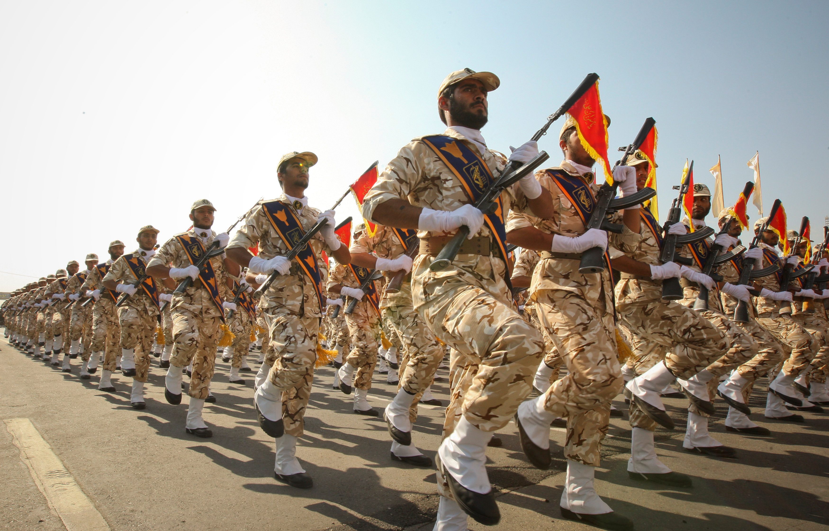 الحرس الثوري الإيراني مخابرات الحرس الثوري الإيراني يطالب السعودية والإمارات باحترام الخطوط الحمراء
