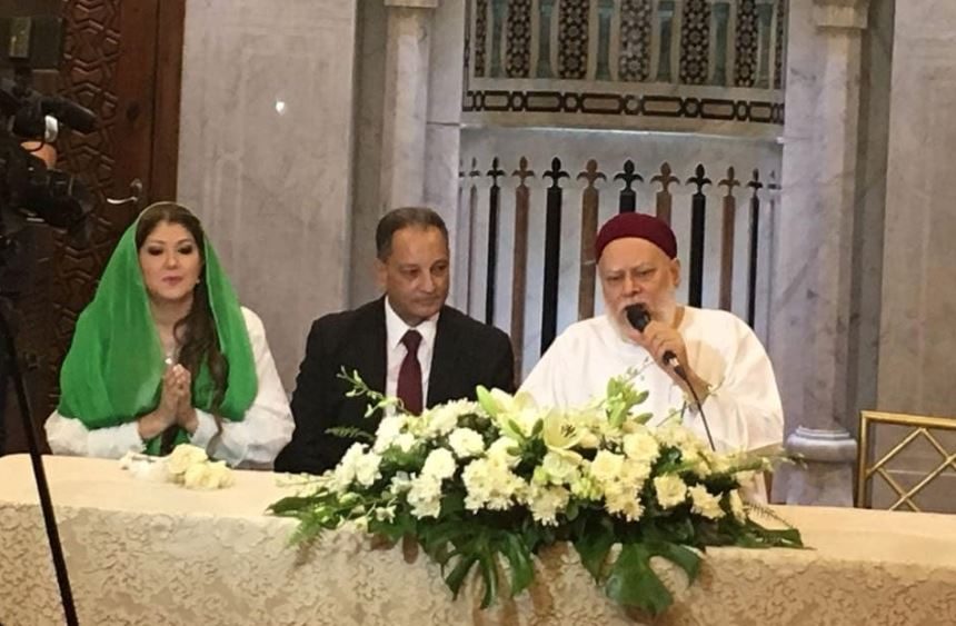 الإعلامية المصرية رولا خرسا تعلن زواجها بشكل مفاجئ، ومفتي الجمهورية  السابق يعقد القران (صور وفيديو)
