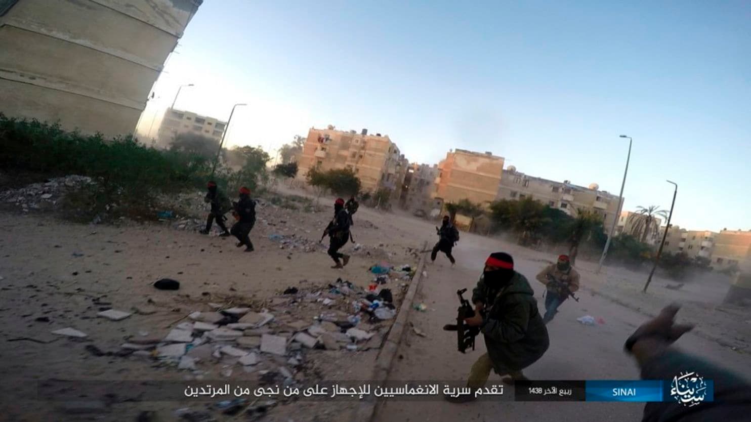 «قبائل الصحوة».. The Washington Post: الجيش المصري سلَّح بدو سيناء لمحاربة داعش