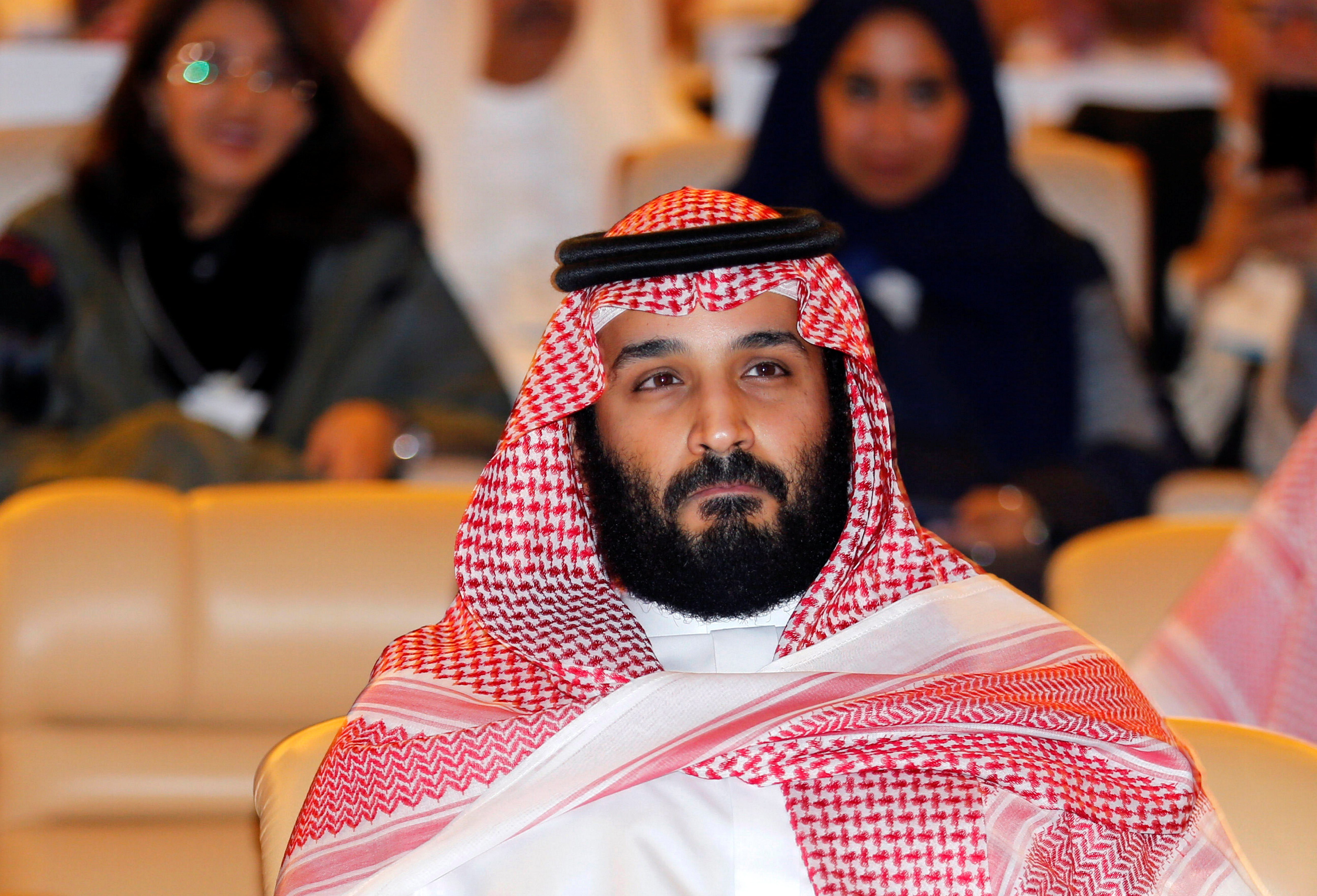 التضحية بولي العهد وتنصيب قائد جديد للبلاد