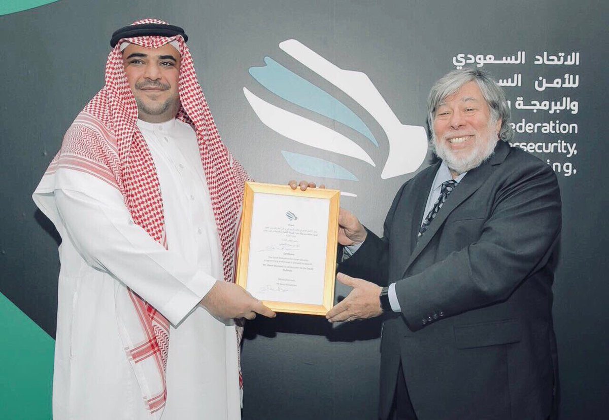 مستر هاشتاغ السعودي