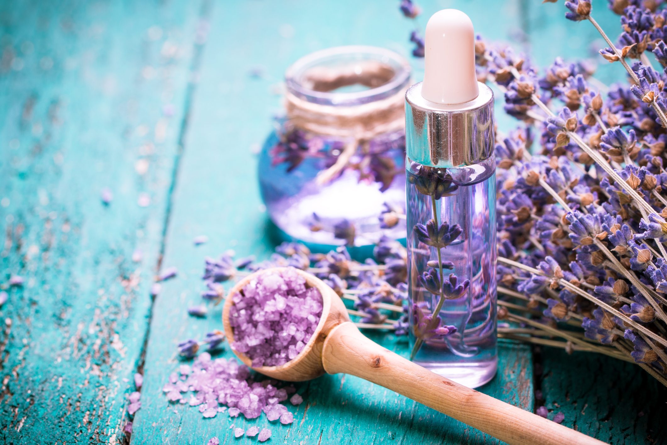 iStock/ زيت اللافاندر الخاص بالاستحمام