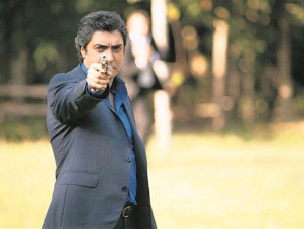 مفاجأتان من مراد علمدار لجمهوره.. هل نشاهد جزءاً جديداً من “وادي الذئاب”؟