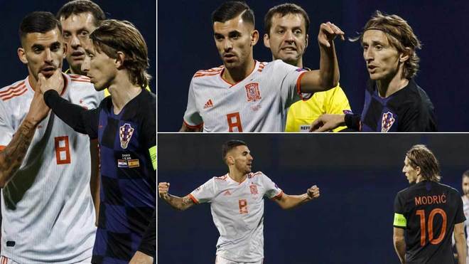 صراع مودريتش وسيبايوس في مباراة كرواتيا وإسبانيا