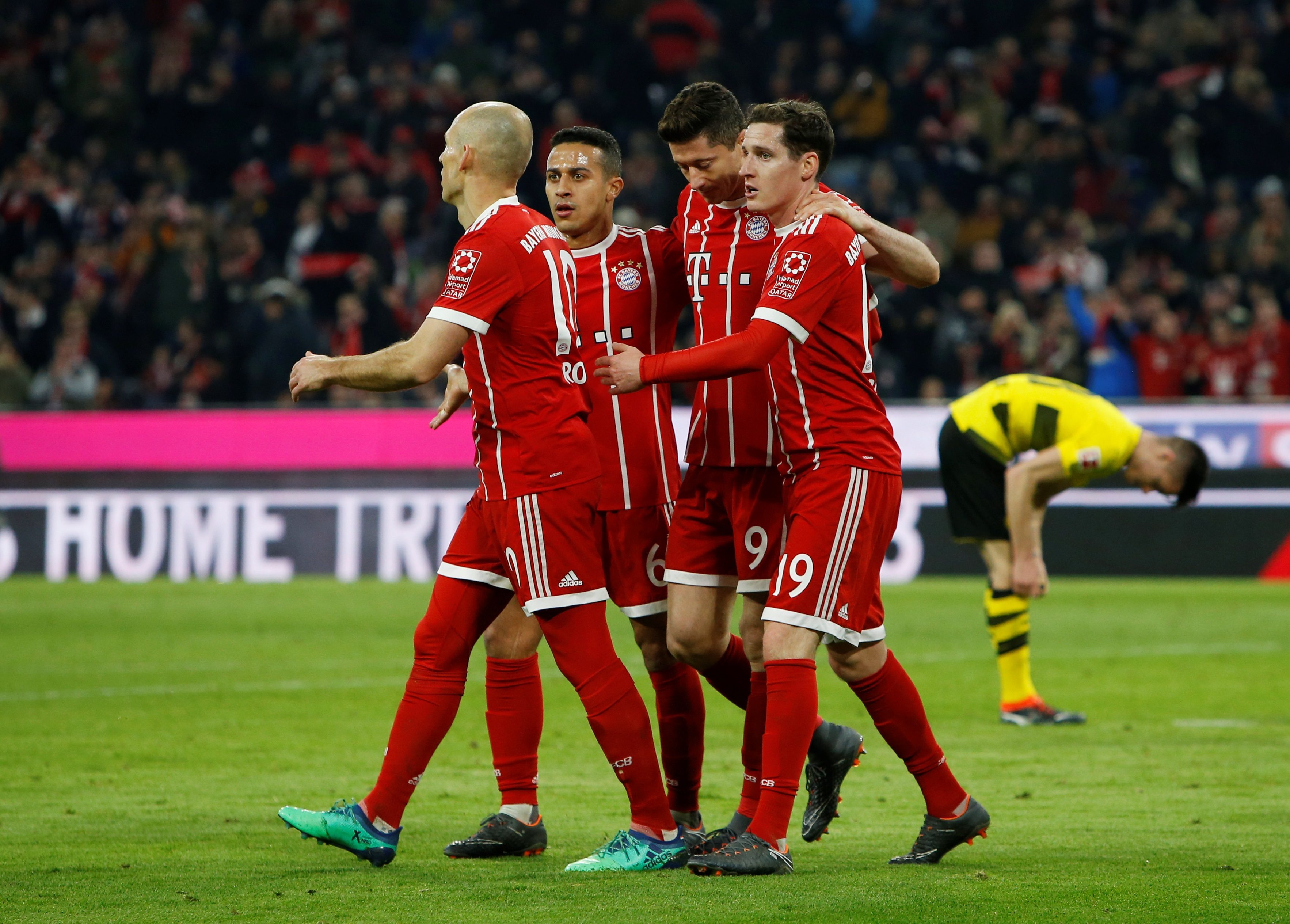 مباراة بروسيا دورتموند وبايرن ميونخ.. «كلاسيكو» ألمانيا يخطف الأنظار، فمن سينتصر؟