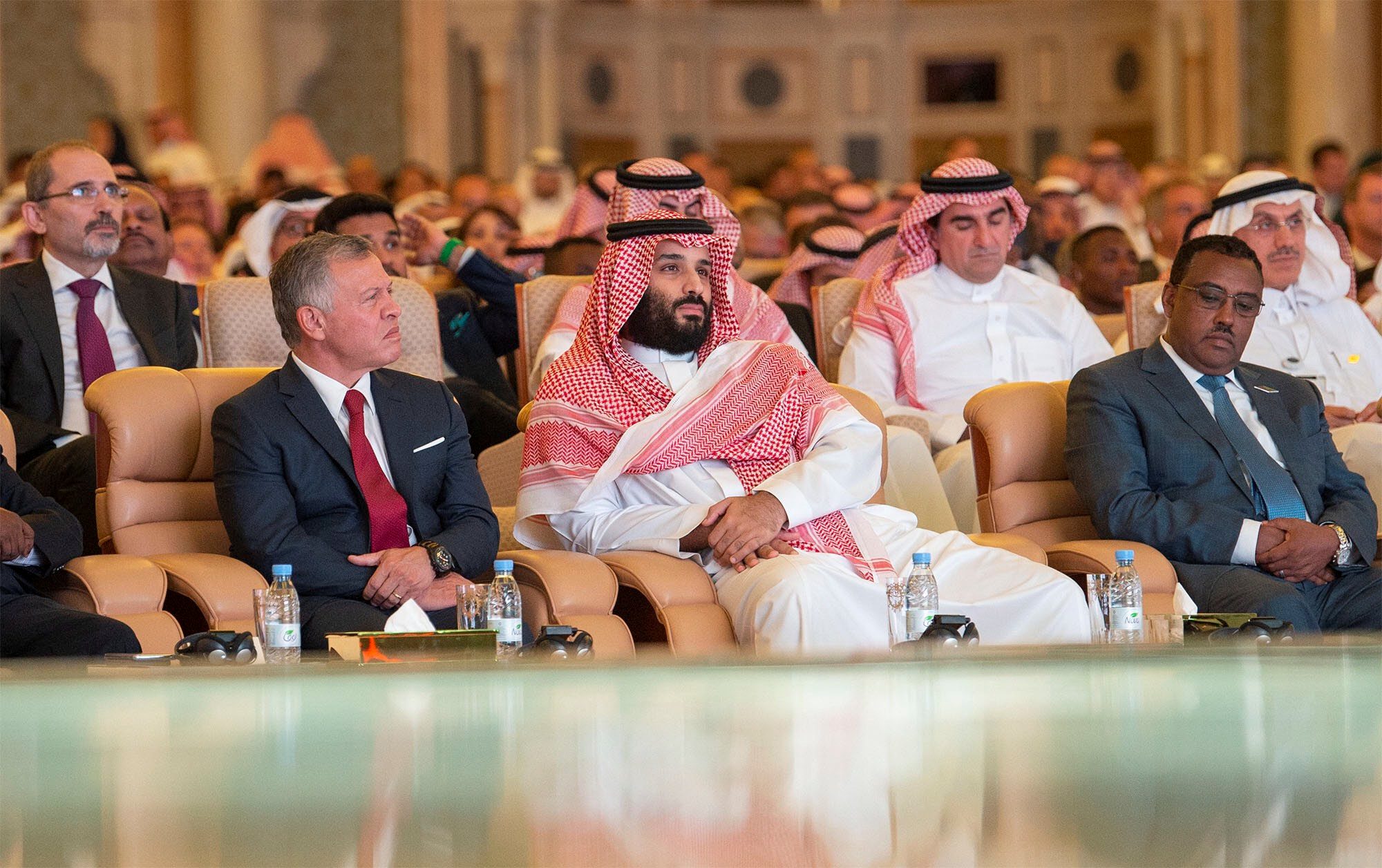 ما يخفيه أصدقاء الرياض ليس كما أعلنوه..صحيفة بريطانية: تضامنوا مع ولي العهد في أزمة خاشقجي، لكن ما يتمنوه سرّاً يختلف