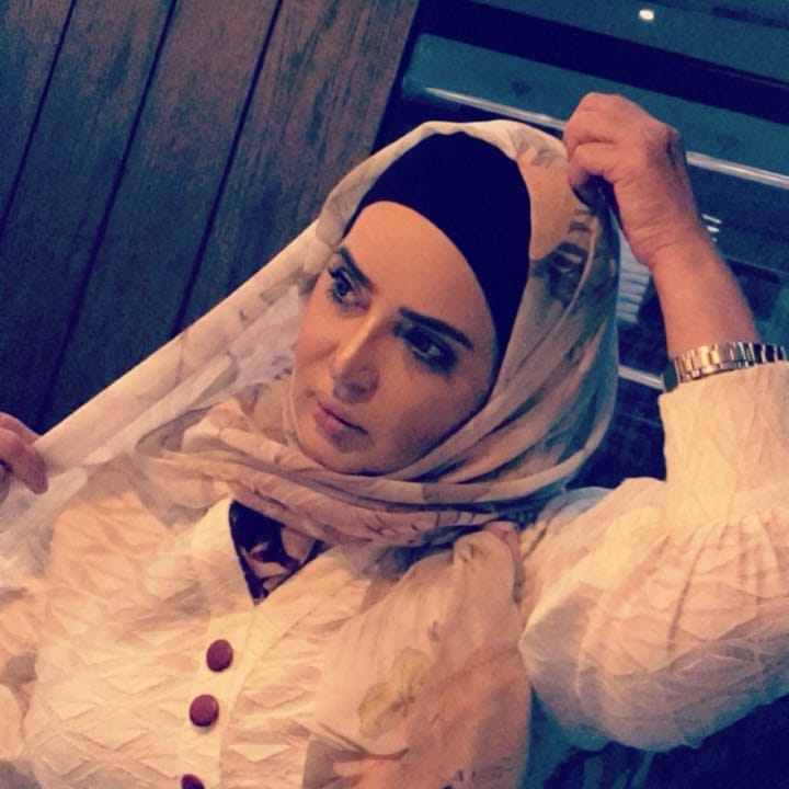 خطوبة الممثلة الإماراتية بدرية أحمد