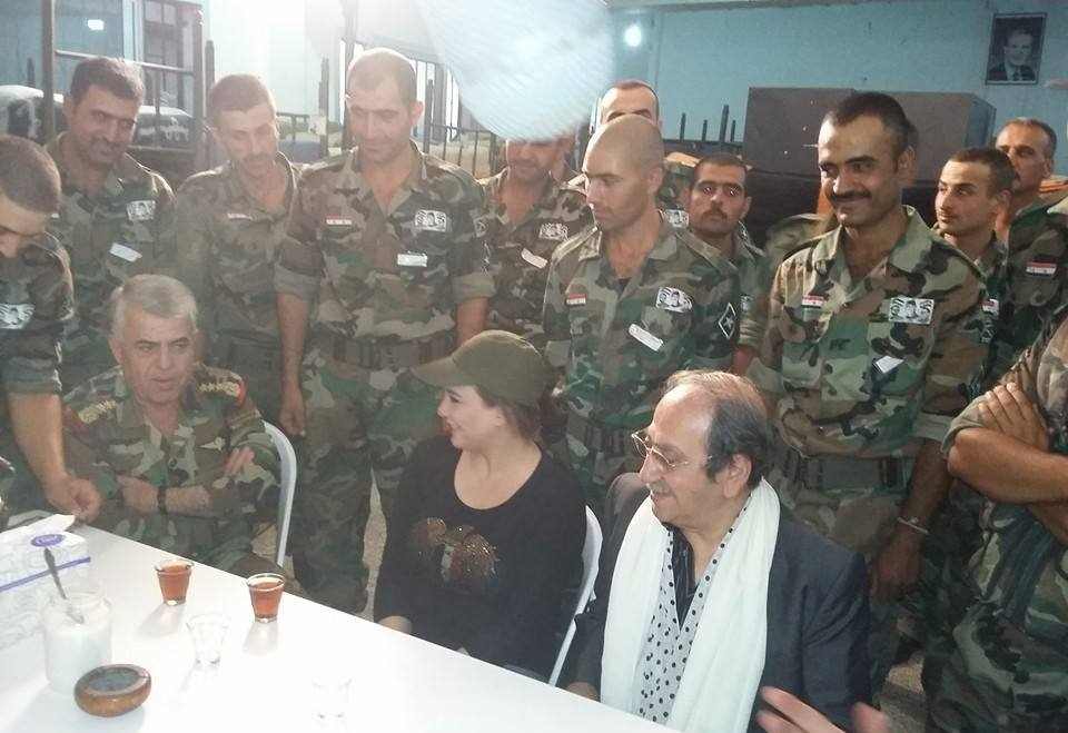 الفنان السوري دريد لحام برفقة سوزان نجم الدين