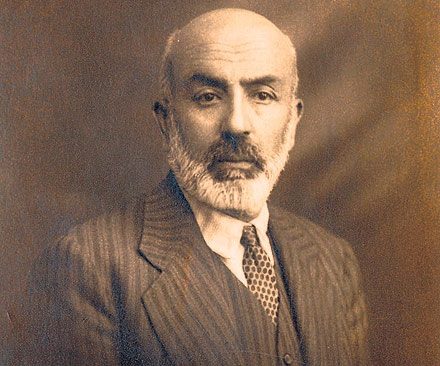 كتب أول تفسيرٍ للقرآن بالتركية، ثم طلب حرقه.. محمد عاكف أرصوي: الإسلامي الذي كسب ثقة أتاتورك