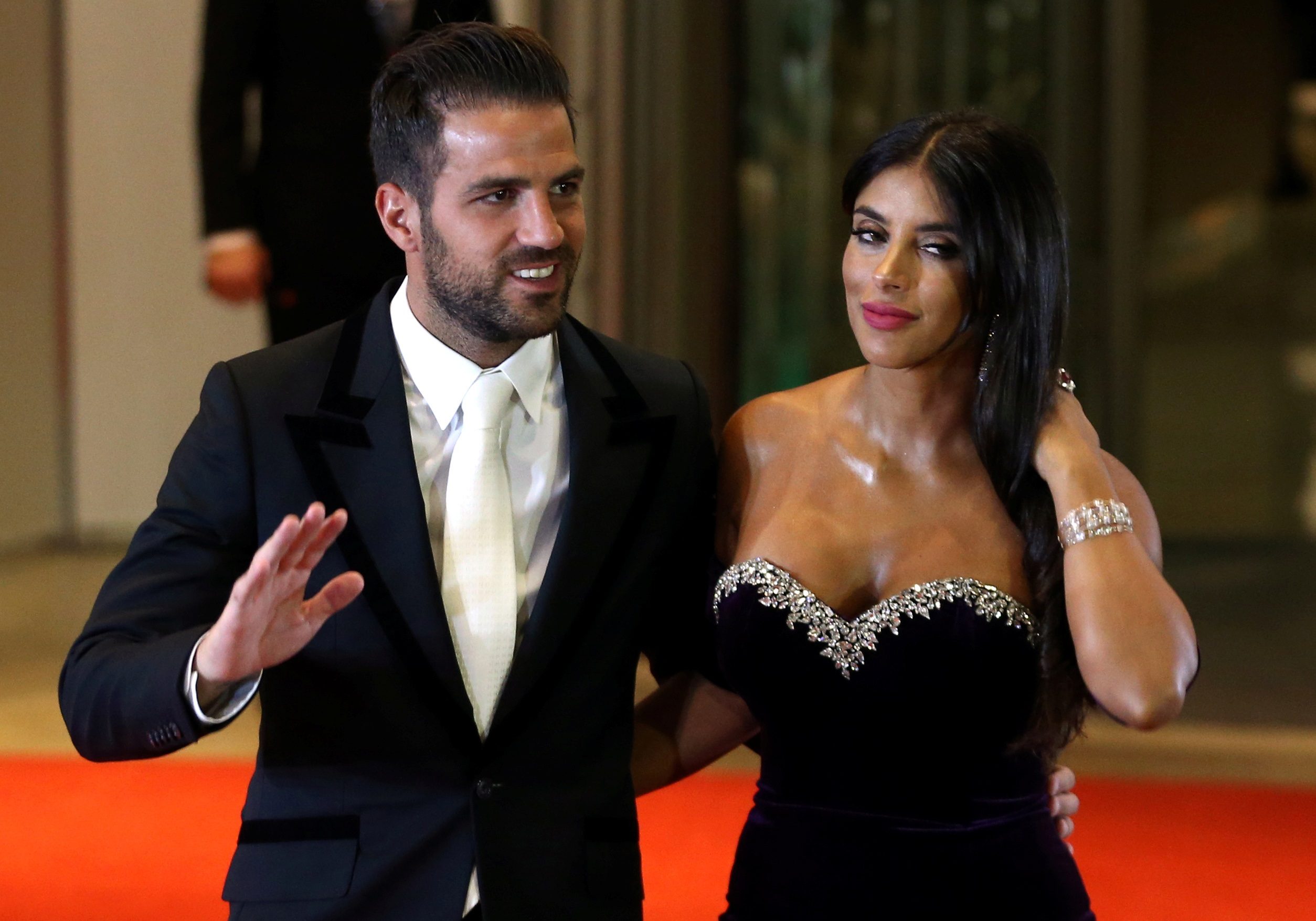 زوجة فابريغاس اللبنانية دانييلا سمعان مفتاح انتقاله لميلان