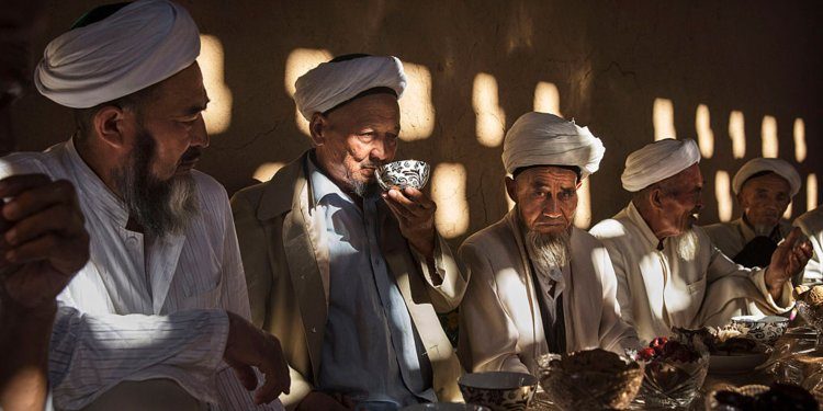 مسلمي الصين اقليم شينجيانغ