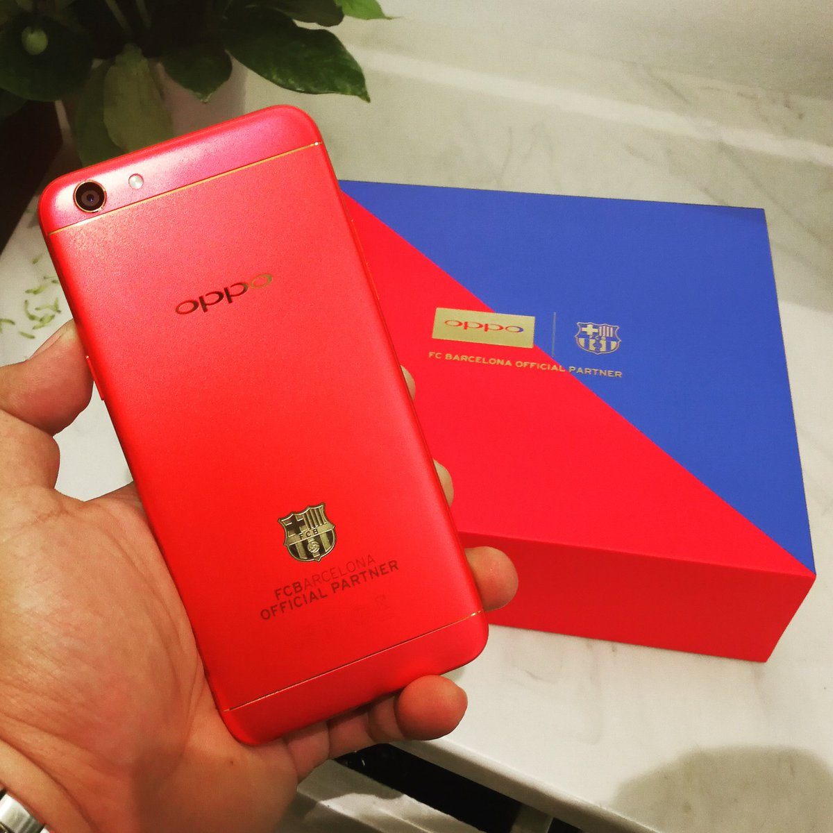 هاتف برشلونة Oppo F3