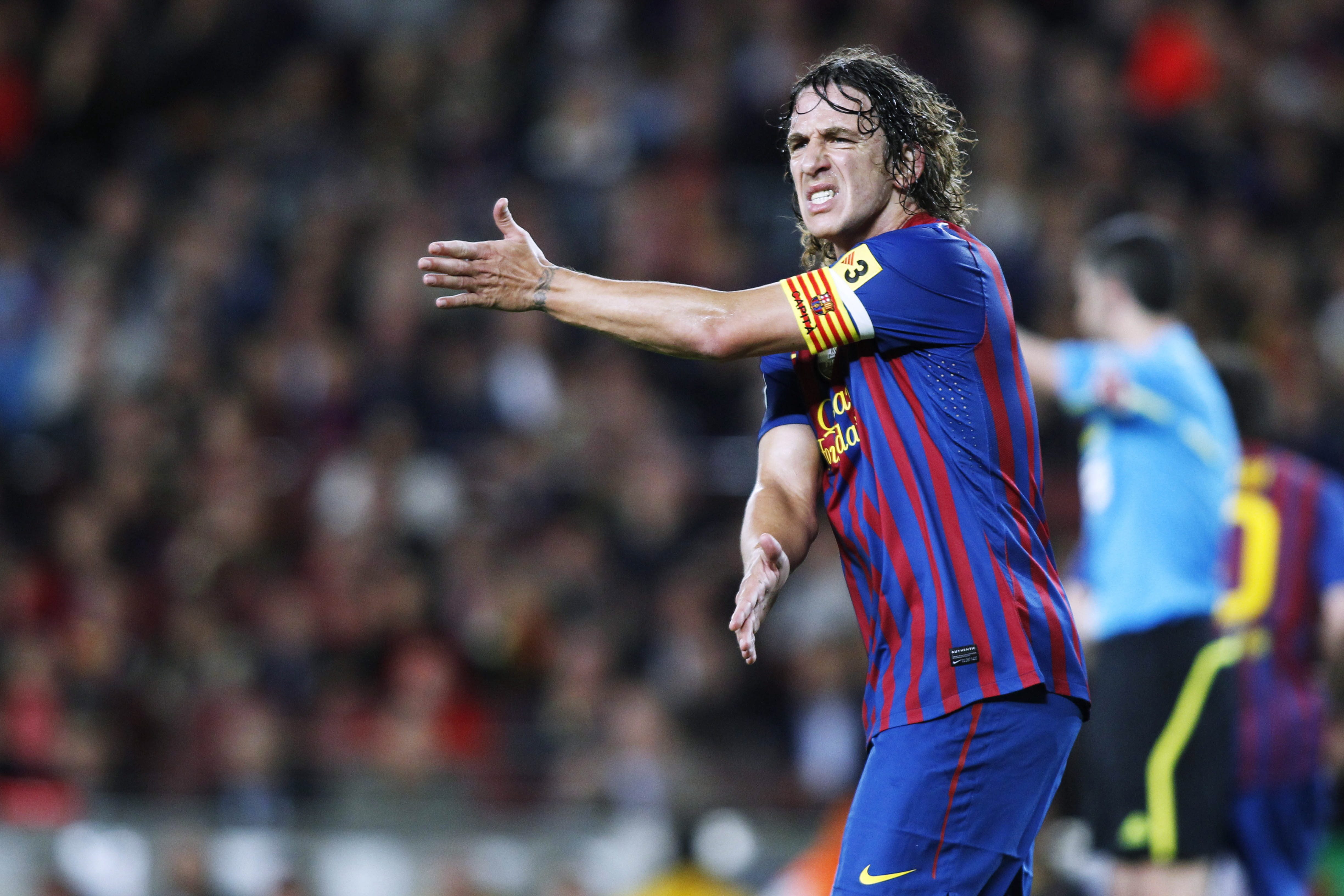دفاع برشلونة نقطة ضعفه منذ رحيل بويول