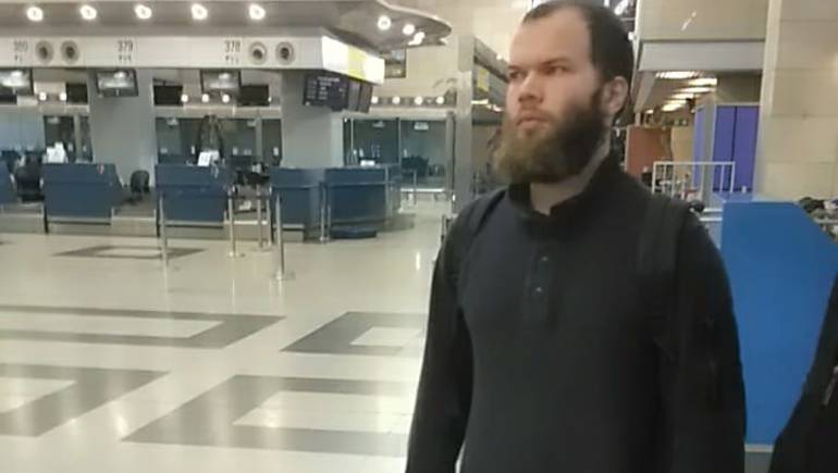 وصول أحد الطالبَيْن الألمانيَّيْن إلى برلين بعد احتجازه في مصر